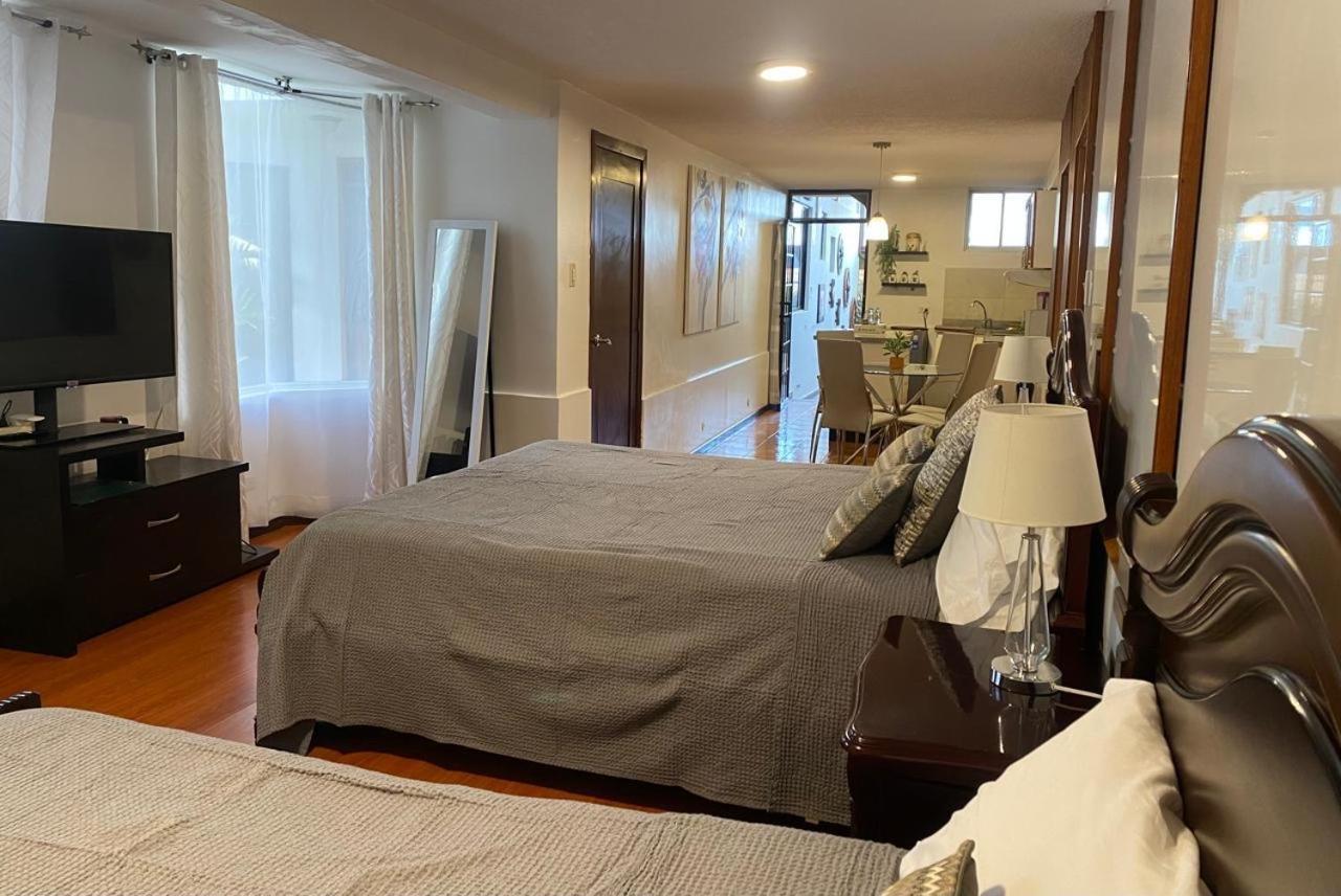 Hospedaje en Quito Norte, Apartamento&Suite independientes Buitenkant foto