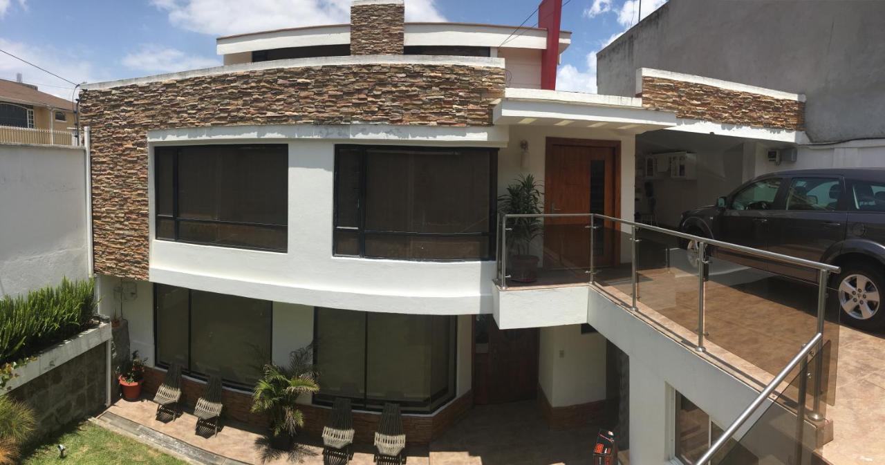 Hospedaje en Quito Norte, Apartamento&Suite independientes Buitenkant foto